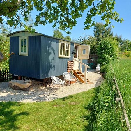 The Humble Hut Apartment Уулер Екстериор снимка