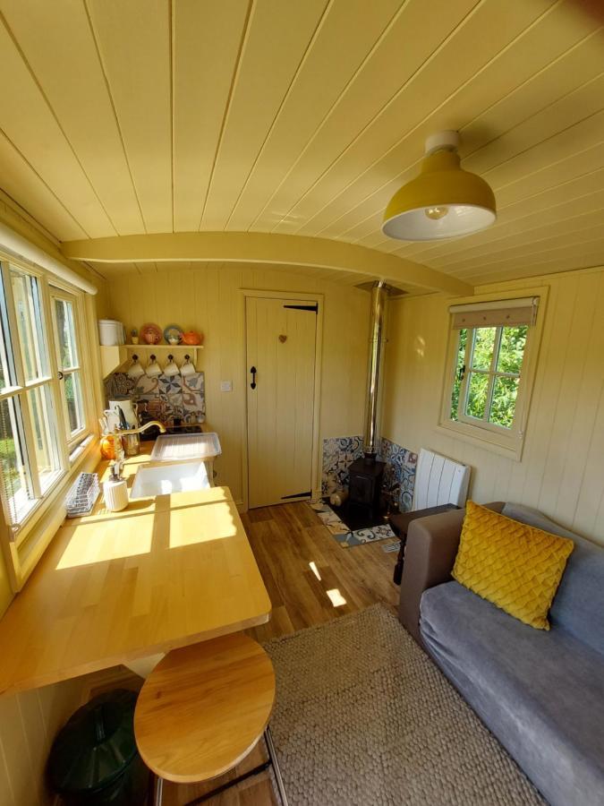 The Humble Hut Apartment Уулер Екстериор снимка