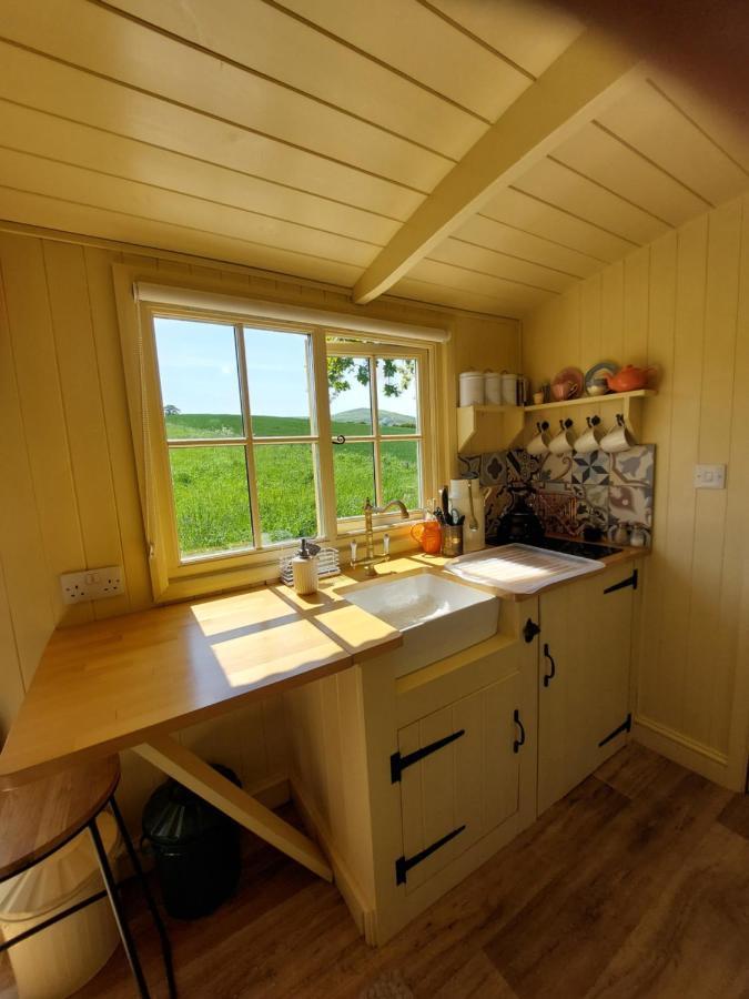 The Humble Hut Apartment Уулер Екстериор снимка